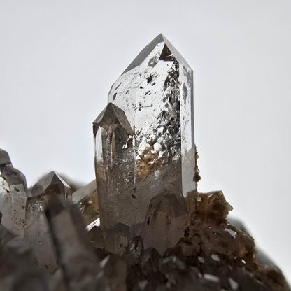 Enhydro Harlequin Quartz fumé, calcite UV Stage Valentine Pocket Goboboseb Namibie 55*36*35mm 