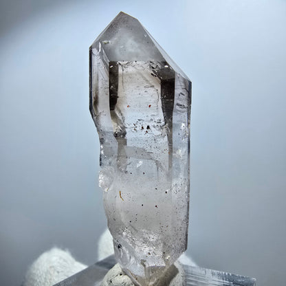 Sceptre Enhydro Phantom Smoky Quartz DT, 1x Bubble Goboboseb, Namibie 45*15*13mm 