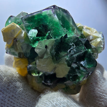 Cubes de fluorite fantôme transparente, muscovite et hyalite, spécimen d'Erongo, Namibie, 46 x 43 x 35 mm 