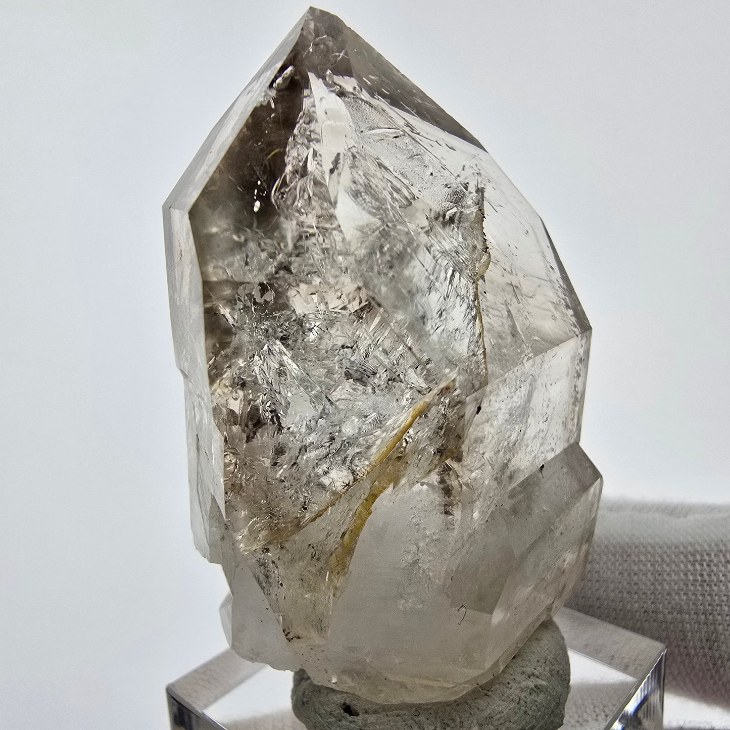 Enhydro Phantom Smoky Quartz Sceptre Tip 1x Bubble Goboboseb, Namibie 48*31*22mm 