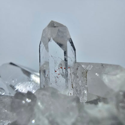 Spécimen d'améthyste fantôme, hématite, calcite, préhnite, mine de Streep, Namibie, 50 x 45 x 25 mm 