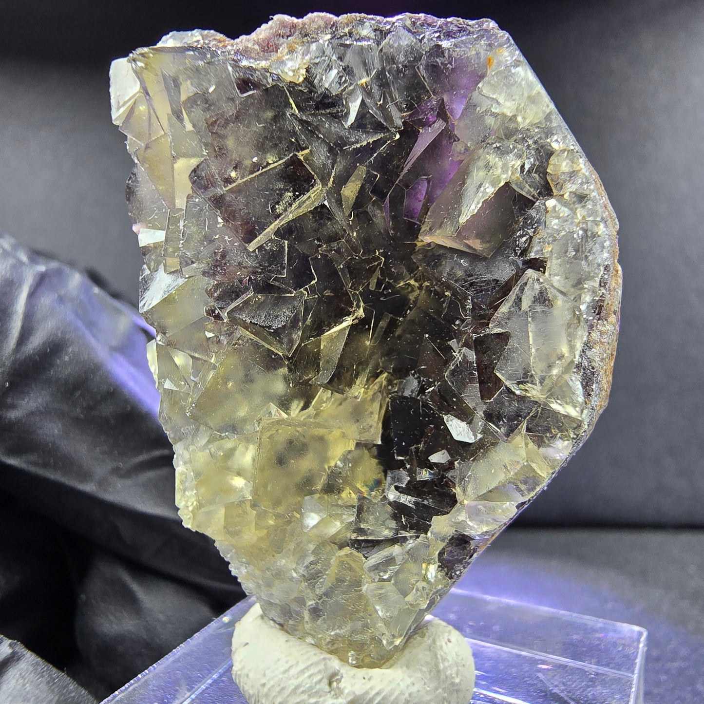 Rare Zonare Fluorite XX cube specimen yellow purple 43*28*15mm from Okorusu, Namibia