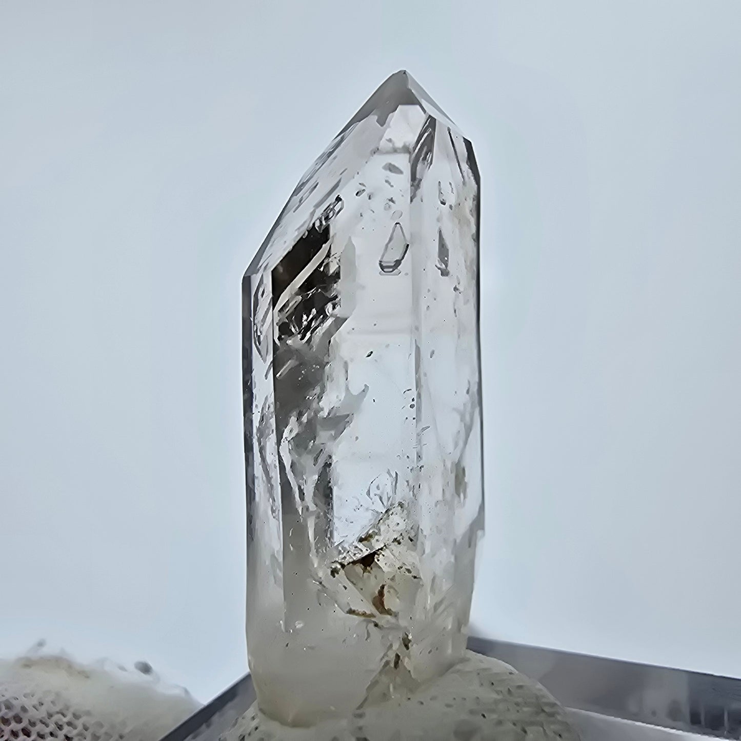 Enhydro Phantom Rauchquarz Spitze 1x Blase Goboboseb, Namibia 36*14*8mm Sammlung