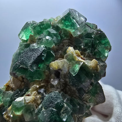 Cube de fluorite fantôme zonal, spécimen de muscovite, Erongo, Namibie, 75 x 49 x 41 mm 