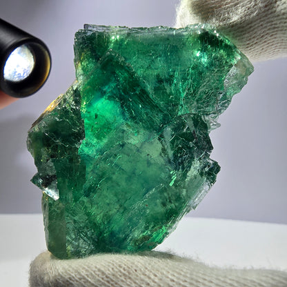 Cube de fluorite fantôme transparent vert à gradins Okorusu Namibie 63 x 48 x 25 mm 