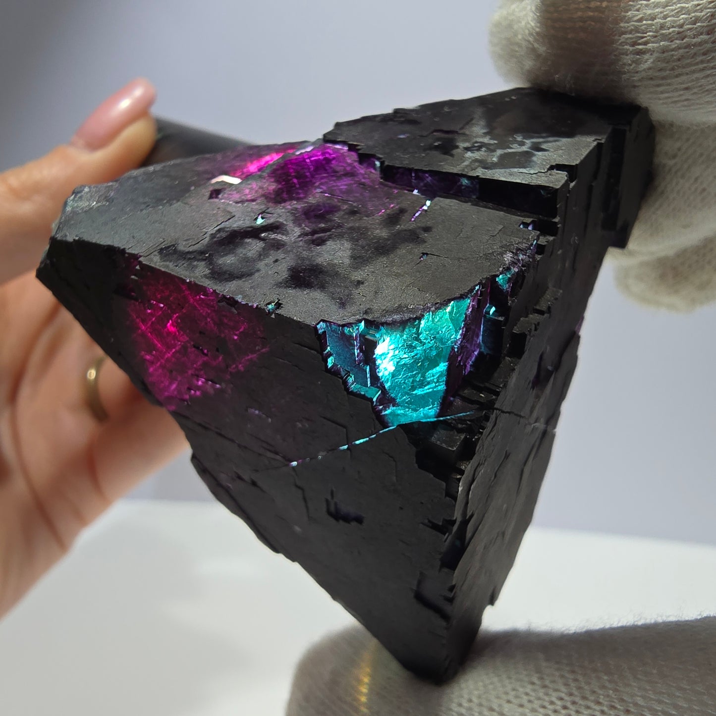 Grand spécimen de cube de fluorite fantôme vert violet zonal 11:11 Angel Pocket, Namibie 73*71*33mm 