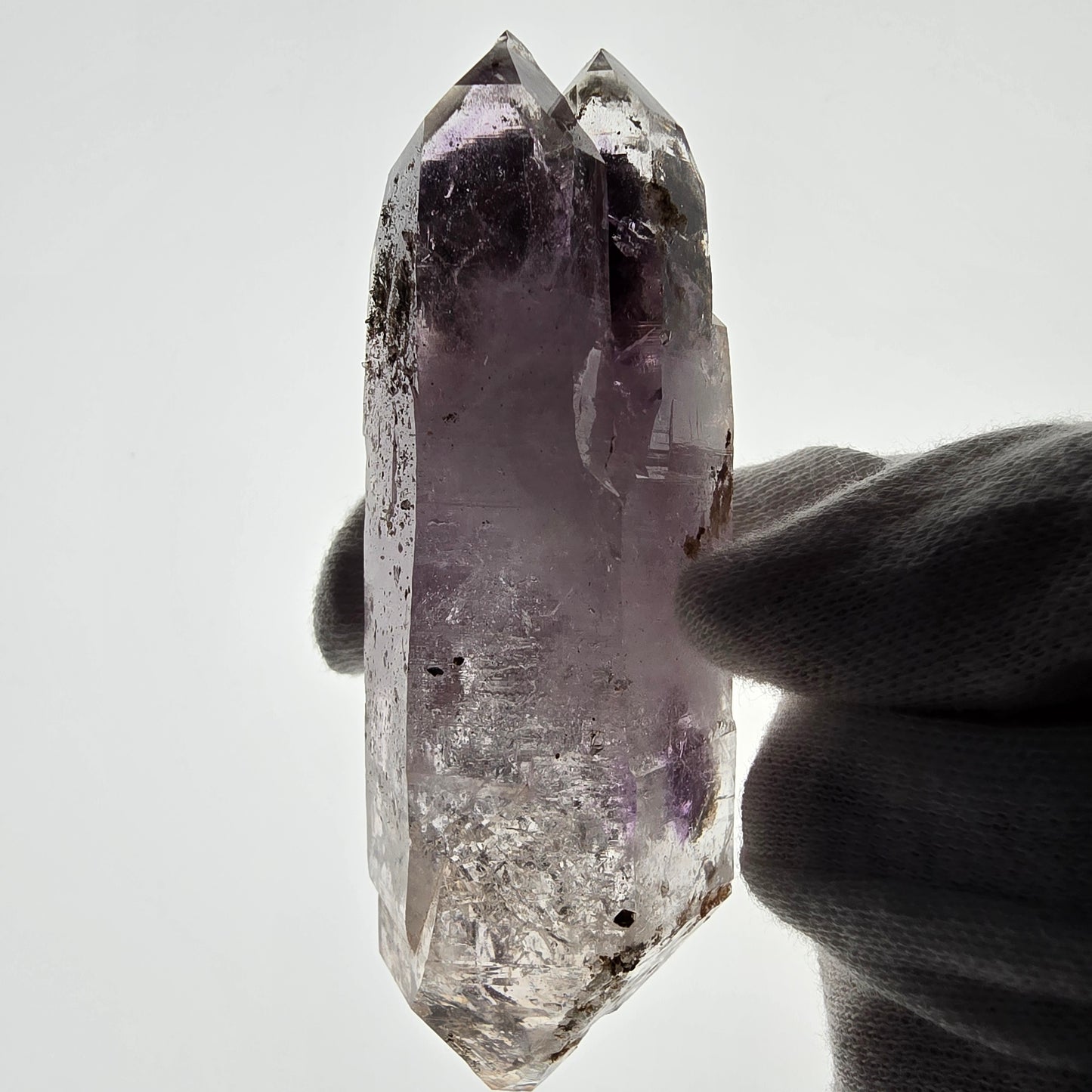 Sceptre DT en améthyste squelette Enhydro, poche de calcite Valentine Goboboseb Namibie 100 x 36 x 30 mm 
