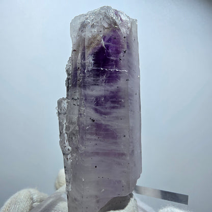 Harlekin Phantom Amethyst mit Analcim Streep Mine, Goboboseb, Namibia 67*27*24mm