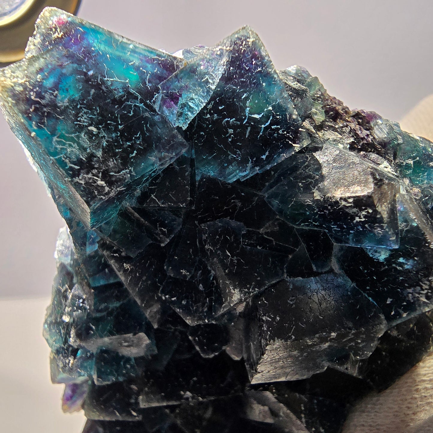 Grand spécimen de cube de fluorite fantôme, zonal – Nouvelle découverte ! Okorusu, Namibie, 105 x 79 x 31 mm 