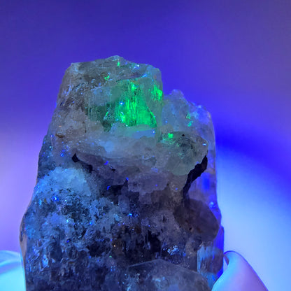 Seltener Aquamarin X mit Hyalit Einschlüssen Erongo, Namibia 40*29*23mm