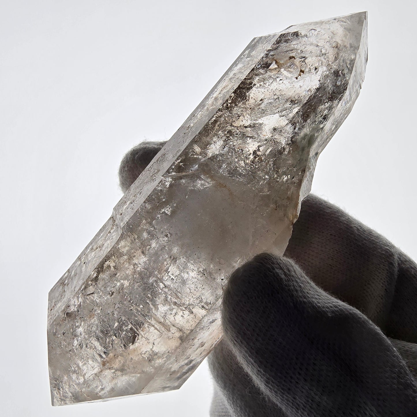 Sceptre DT en quartz fumé squelette Enhydro, poche Valentine en calcite UV, Namibie 105 x 34 x 23 mm 