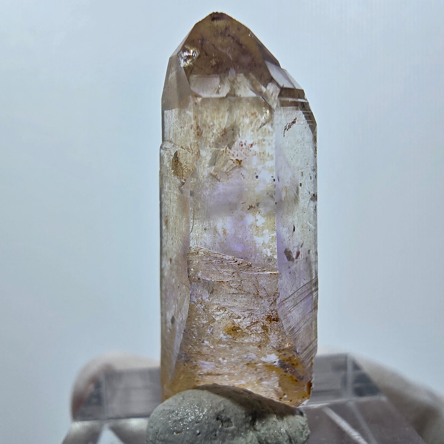 Améthyste fantôme Enhydro, mine d'hématite Streep, Goboboseb, Namibie, 32 x 11 x 11 mm 