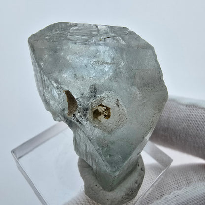 Cristal topaze X transparent, Spitzkoppe bleu blanc, Erongo, Namibie 37*26*19mm 