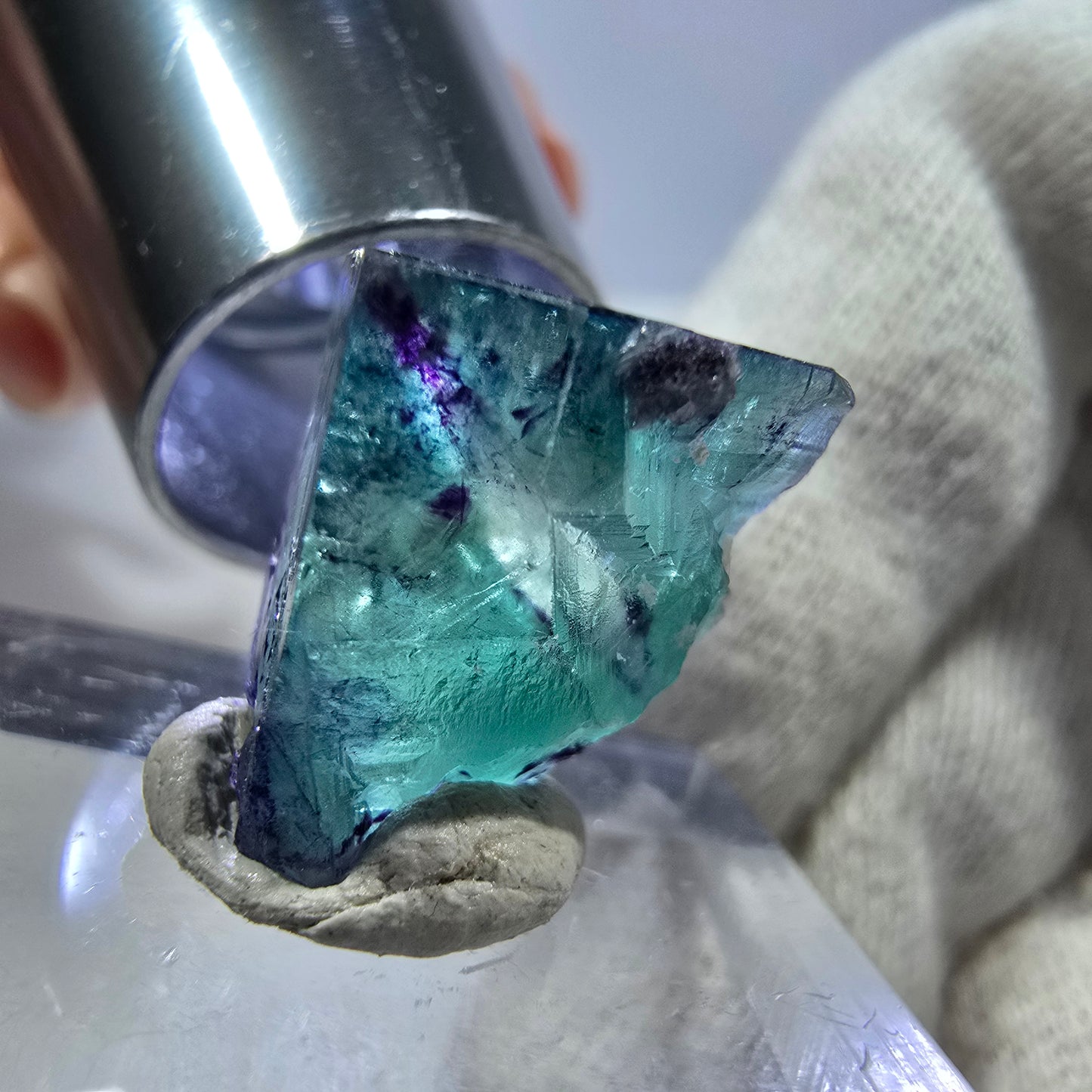 Spécimen de cube de fluorite fantôme transparente, vert-violet zonal, Okorusu, Namibie, 20 x 15 x 11 mm 