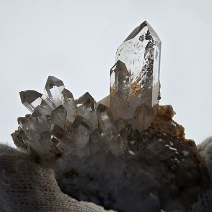 Enhydro Harlequin Quartz fumé, calcite UV Stage Valentine Pocket Goboboseb Namibie 55*36*35mm 