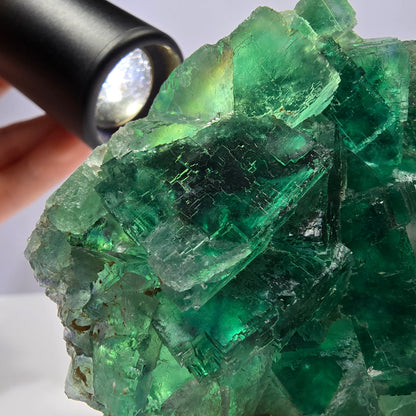 Grand cube de fluorite fantôme étagé vert violet Okorusu Namibie 100 x 75 x 29 mm 