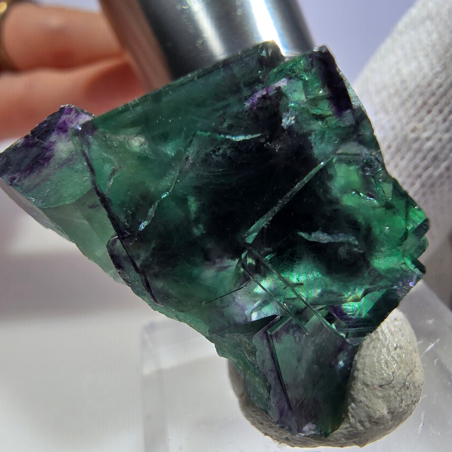 Rare spécimen de cube de fluorite fantôme, vert-violet zonal, Okorusu, Namibie, 31 x 21 x 15 mm 