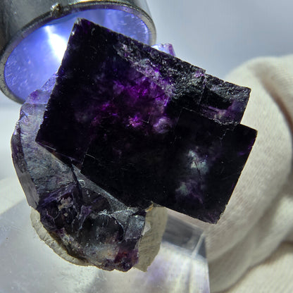 Spécimen zonal de cube de fluorite fantôme, vert violet, Okorusu, Namibie, 29 x 22 x 24 mm 