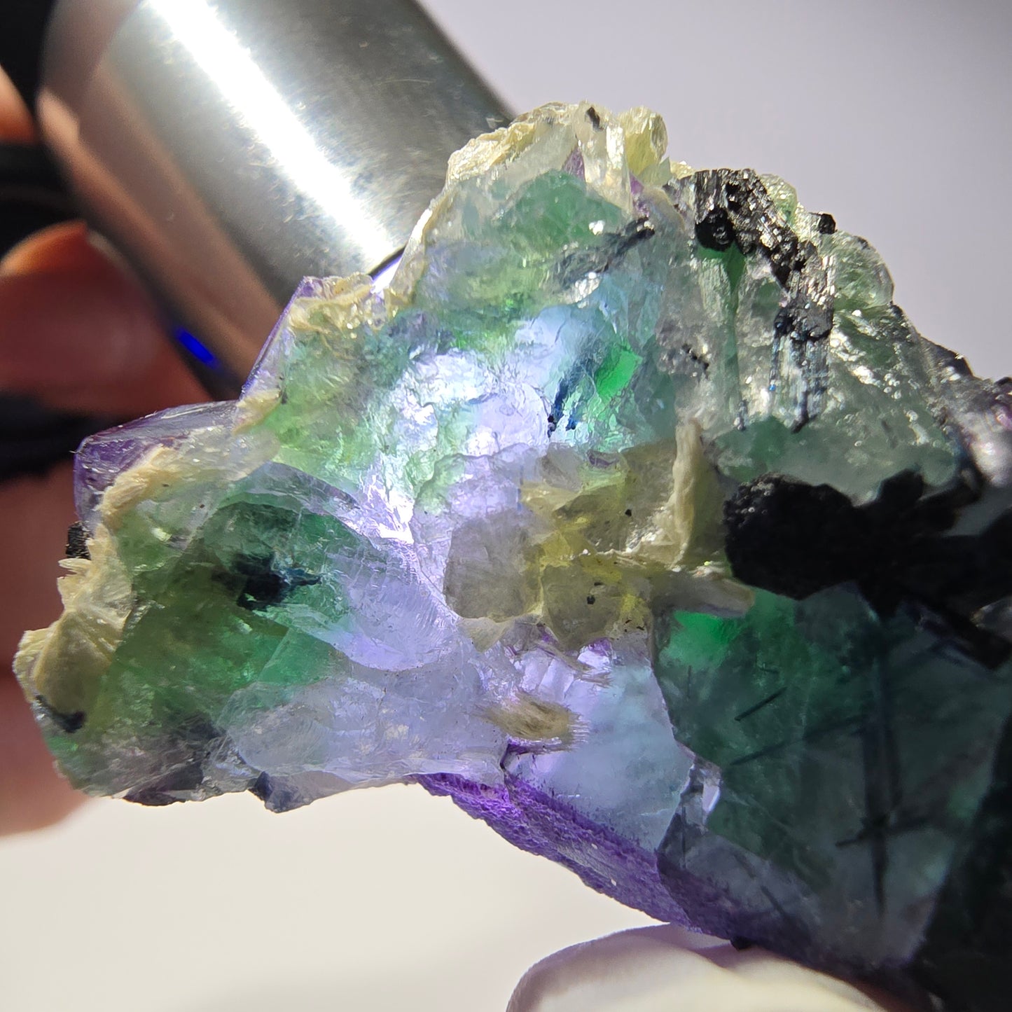 Cube de fluorite fantôme, zonal, muscovite, spécimen de tourmaline Schorl, Erongo, Namibie, 40 x 27 x 17 mm 