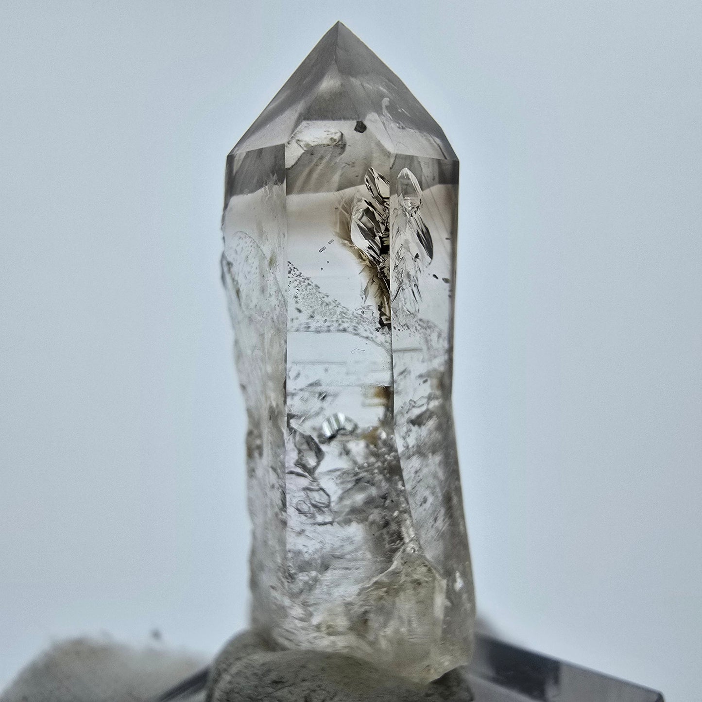 Enhydro Phantom Smoky Quartz Sceptre Tip 1x Bubble Goboboseb, Namibie 42*15*11mm 
