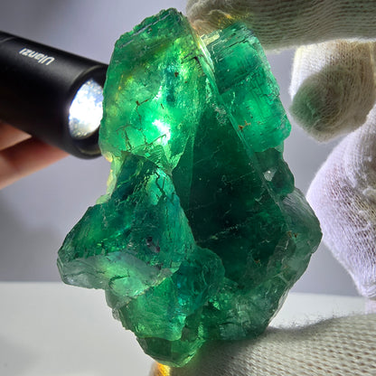 Grand spécimen de cube de fluorite fantôme, parqueté vert Okorusu, Namibie, 69 x 46 x 32 mm 