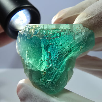 Spécimen de cube de fluorite fantôme transparente, vert parqueté Okorusu, Namibie 33 x 31 x 30 mm 