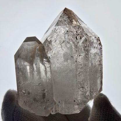 Sceptre de poche en hématite et quartz fumé, fantôme squelette, Saint-Valentin, Goboboseb, Namibie, 58 x 45 x 32 mm 