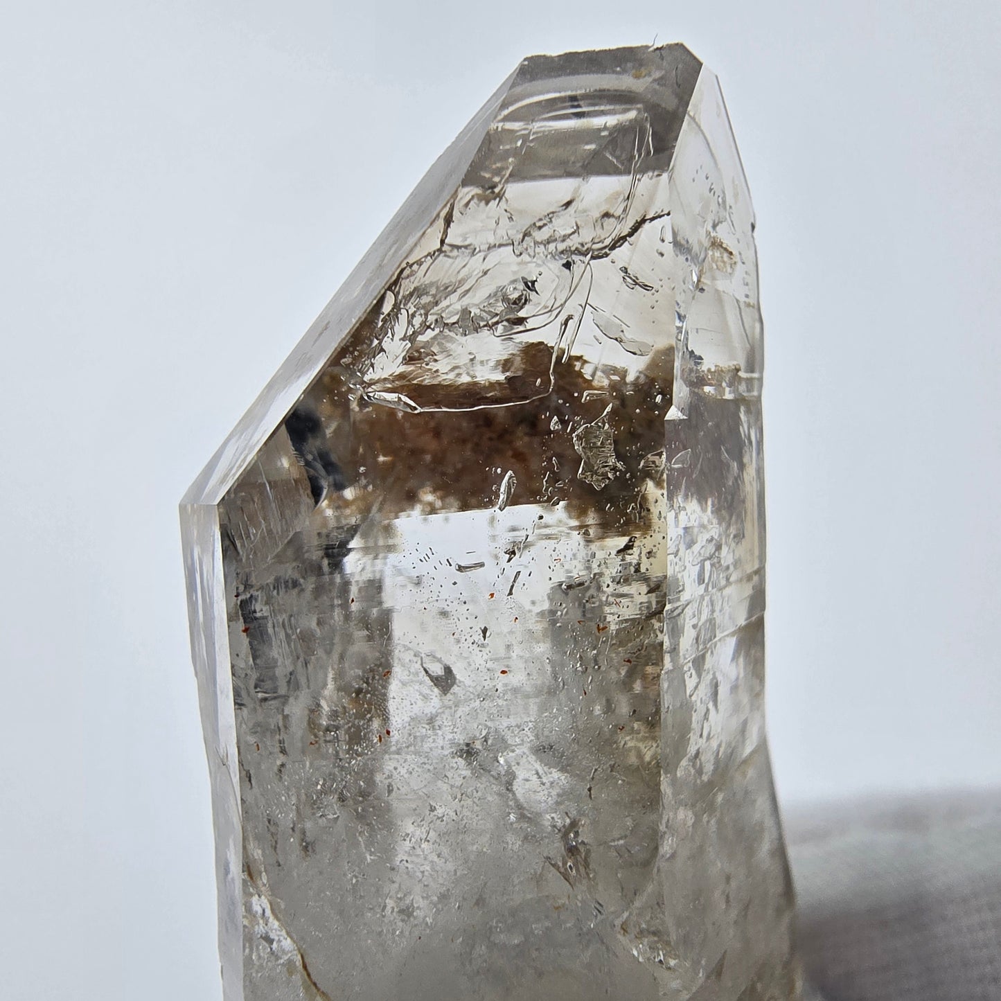 Enhydro Phantom Rauchquarz Zepter Spitze 2x Blase Goboboseb, Namibia 44*21*16mm