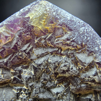 Niveau de cube de fluorite étagé violet orange Omehane, collection namibie 37*35*14mm