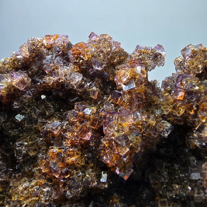 Grand spécimen de cube de fluorite fantôme double face, jaune violet, Okorusu, Namibie, 111 x 89 x 28 mm 