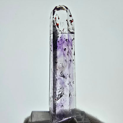 Mine d'améthyste Harlequin Phantom Point Streep, Goboboseb, Namibie, 50 x 11 x 10 mm 
