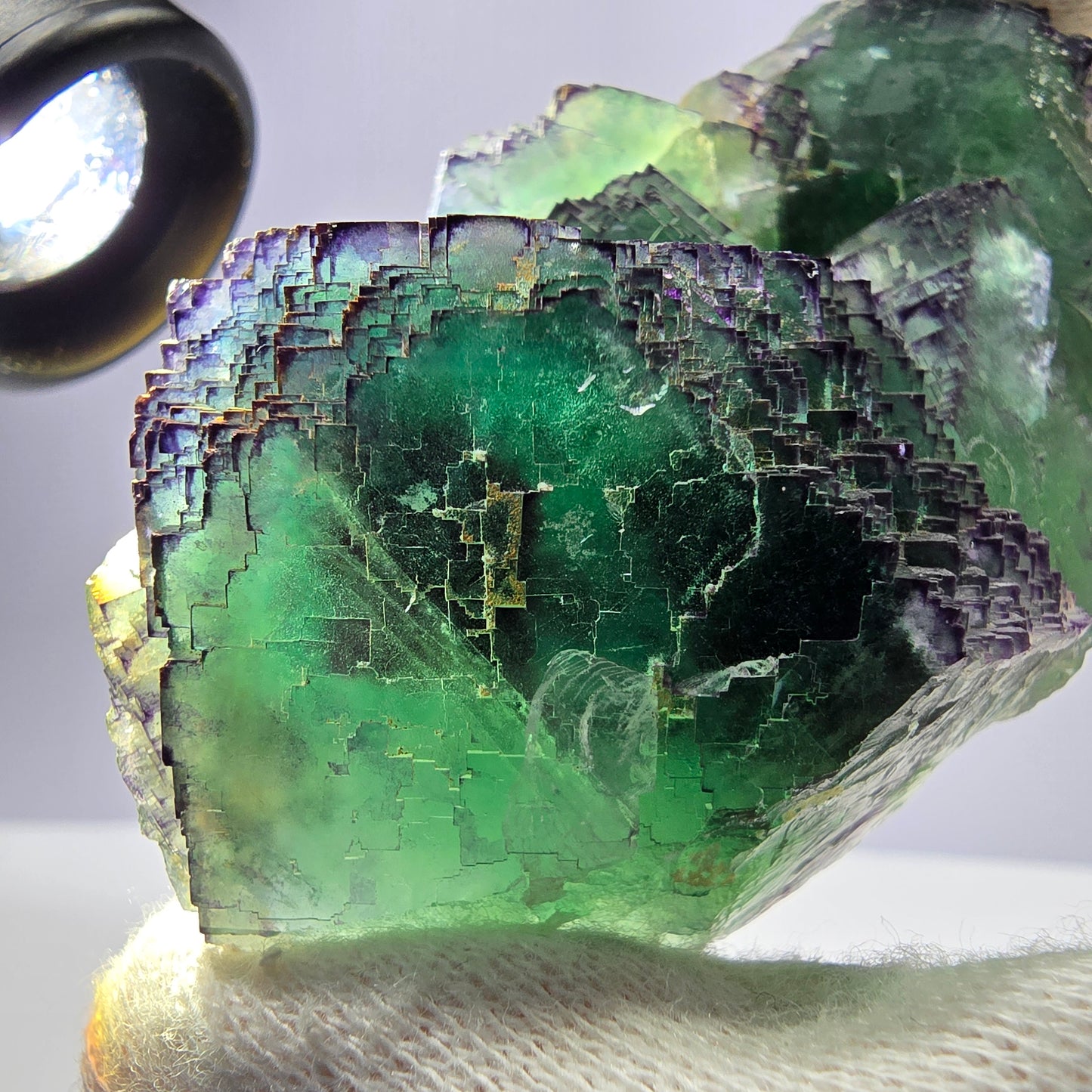 Spécimen de cube de fluorite fantôme transparent, parqueté, zonal, Okorusu, Namibie, 92 x 51 x 28 mm 