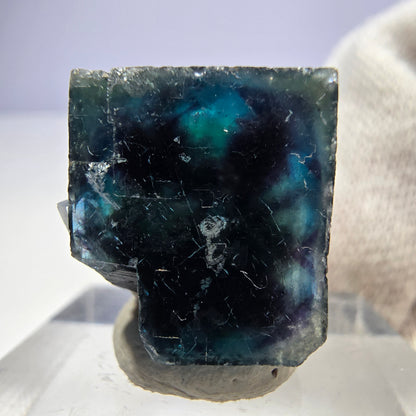 Spécimen de cube de fluorite fantôme, zonal - Nouvelle découverte ! Okorusu, Namibie 22*16*16mm 