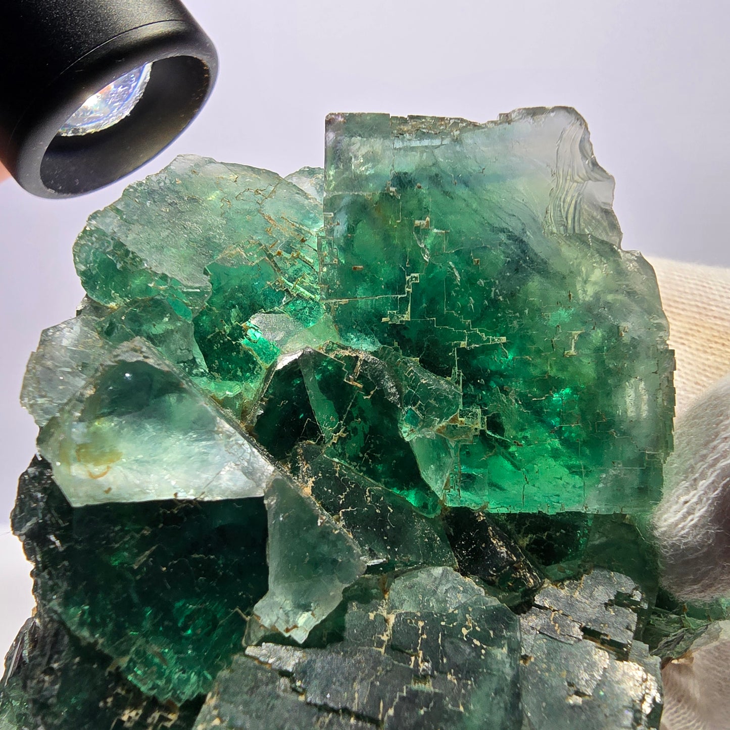 Grand spécimen de cube de fluorite fantôme, vert parqueté Okorusu, Namibie 80*72*49mm 