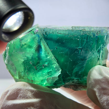 Spécimen de cube de fluorite fantôme transparente, vert parqueté, Okorusu, Namibie, 44 x 32 x 22 mm 