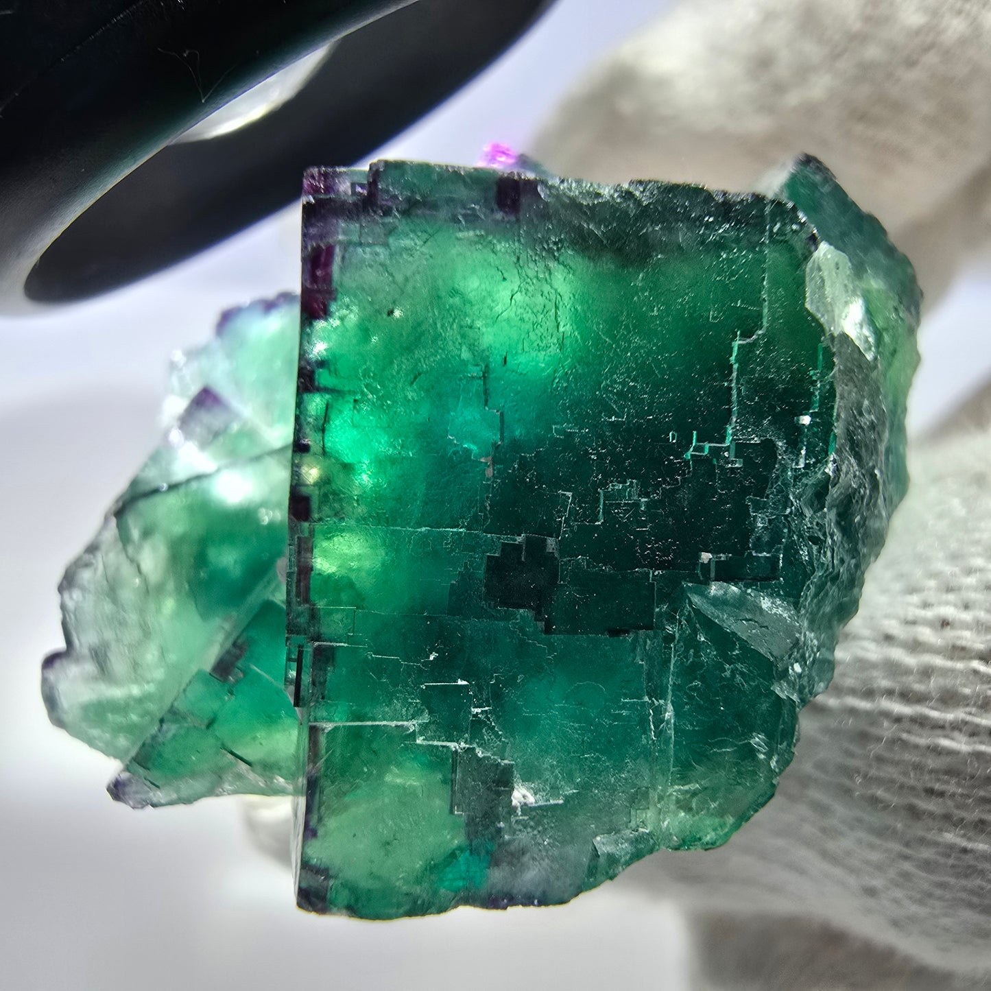 Spécimen rare de cube de fluorite fantôme, vert zonal et violet, Okorusu, Namibie, 39 x 34 x 19 mm 