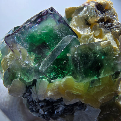 Phantom fluorite, hyalite, muscovite, orthoclase stage Erongo, Namibia 47*43*36mm 
