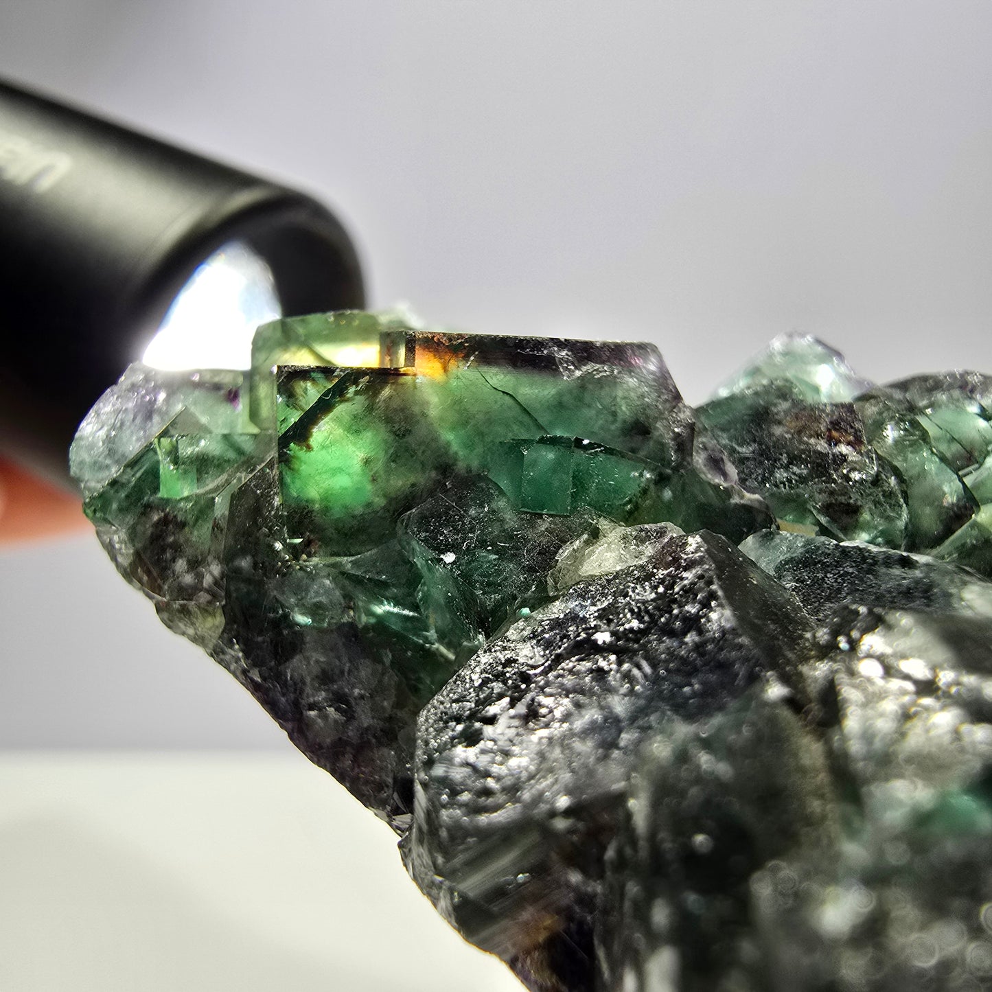 Spécimen de cube de fluorite fantôme transparent, parqueté, zonal, Okorusu, Namibie, 72 x 54 x 23 mm 