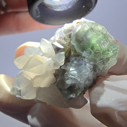 Rare cube de fluorite fantôme, spécimen de quartz vert violet Okorusu Namibie 38 x 27 x 24 mm 