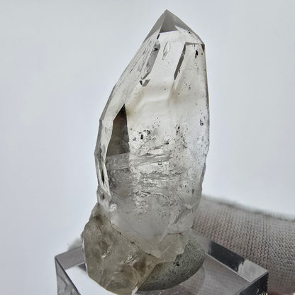 Enhydro Phantom Rauchquarz Zepter Spitze 1x Blase Goboboseb, Namibia 46*22*20mm
