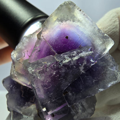 Rare spécimen de cube de fluorite fantôme, bleu-violet Okorusu Namibie 66 x 43 x 32 mm 