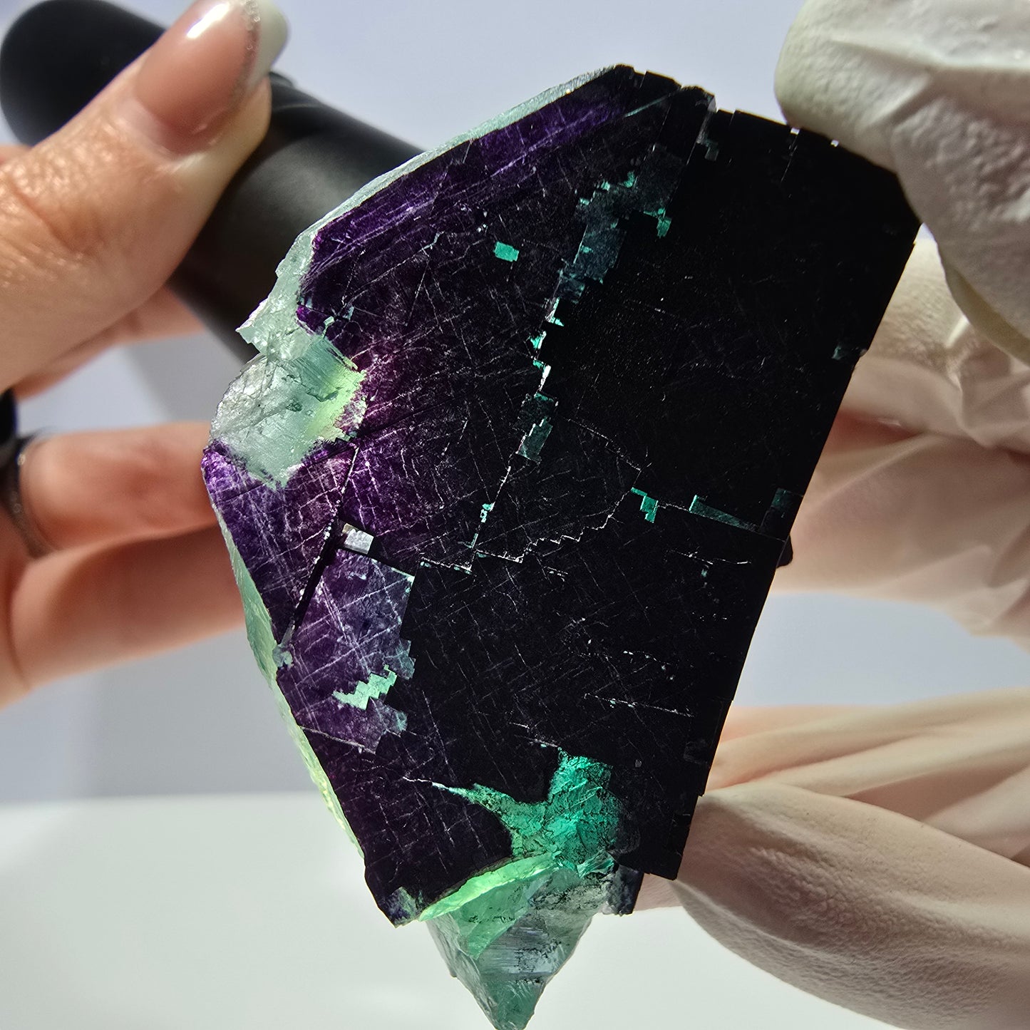 Spécimen de cube de fluorite fantôme vert violet zonal 11:11 Angel Pocket, Namibie 61*40*33mm 