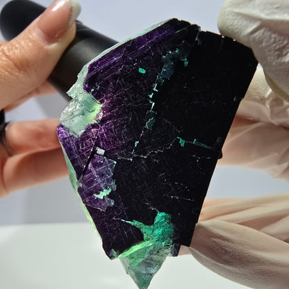 Spécimen de cube de fluorite fantôme vert violet zonal 11:11 Angel Pocket, Namibie 61*40*33mm 