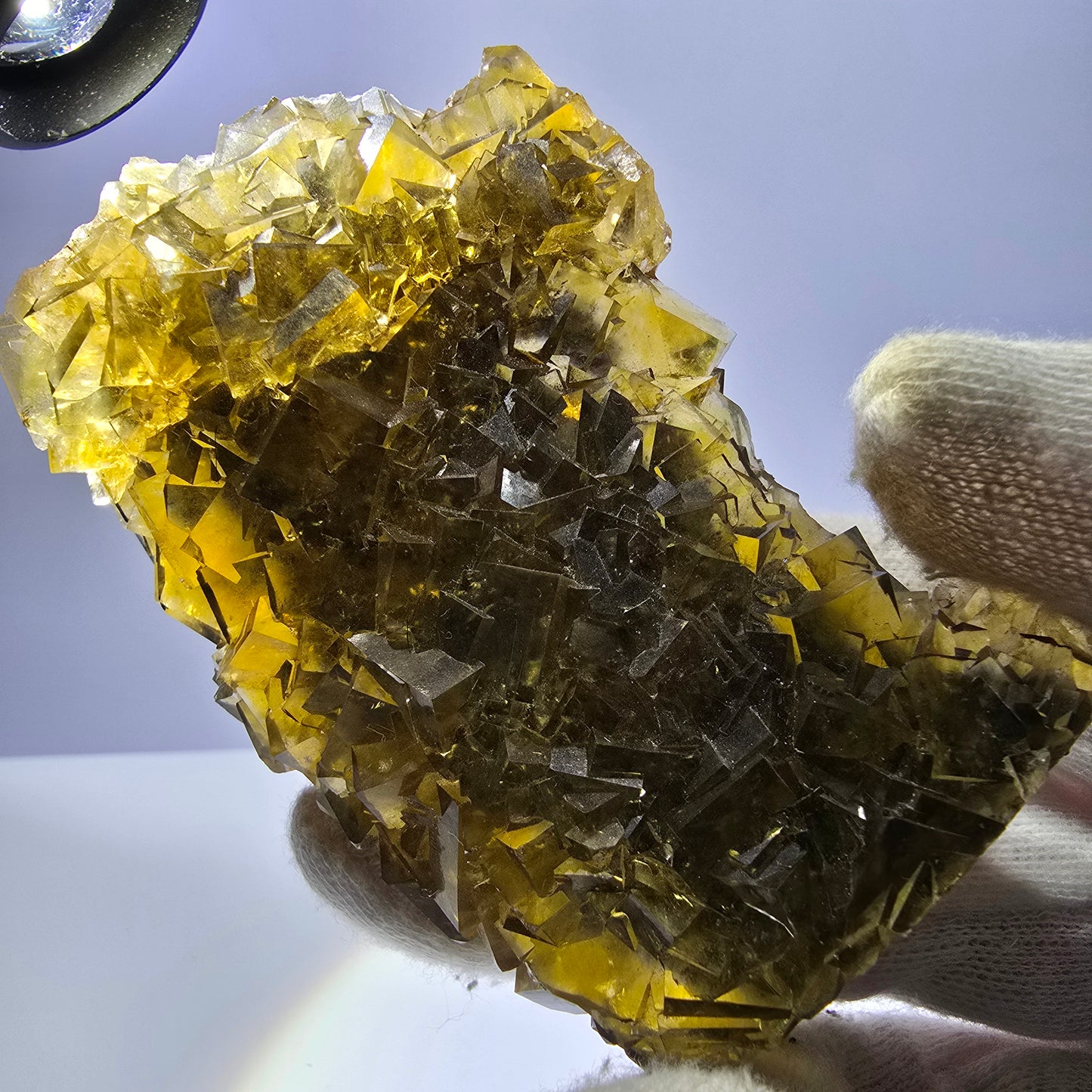 Grand spécimen de cube de fluorite fantôme, poche jaune miel, Okorusu, Namibie, 86 x 64 x 28 mm 