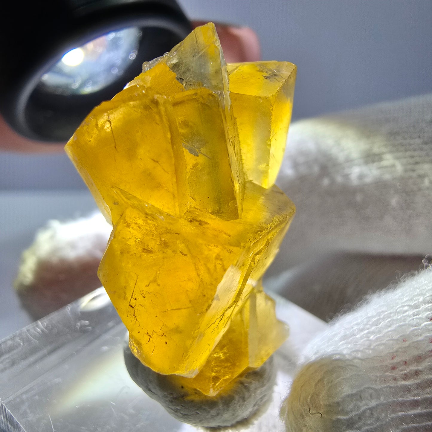 Spécimen de cube de fluorite fantôme, vert-jaune, Okorusu, Namibie, 30 x 20 x 16 mm 