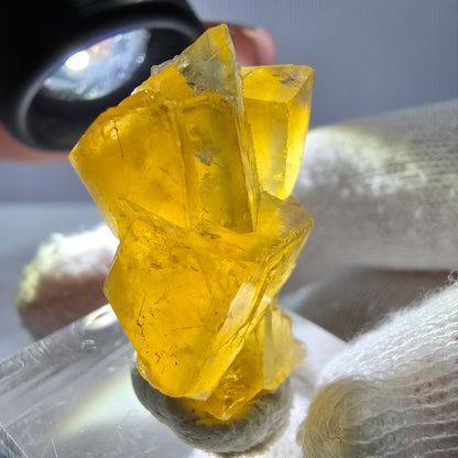 Spécimen de cube de fluorite fantôme, vert-jaune, Okorusu, Namibie, 30 x 20 x 16 mm 