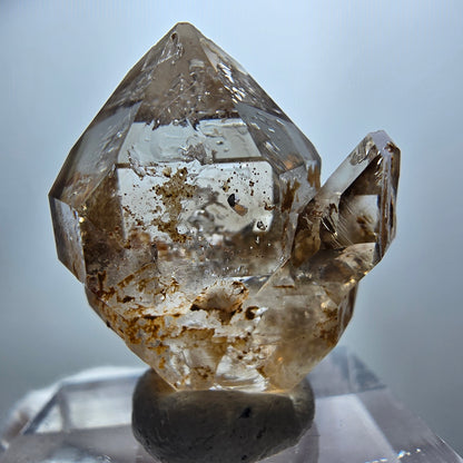 Amas de quartz fumé fantôme transparent DT Sceptre Goboboseb, Namibie 27 x 23 x 15 mm 