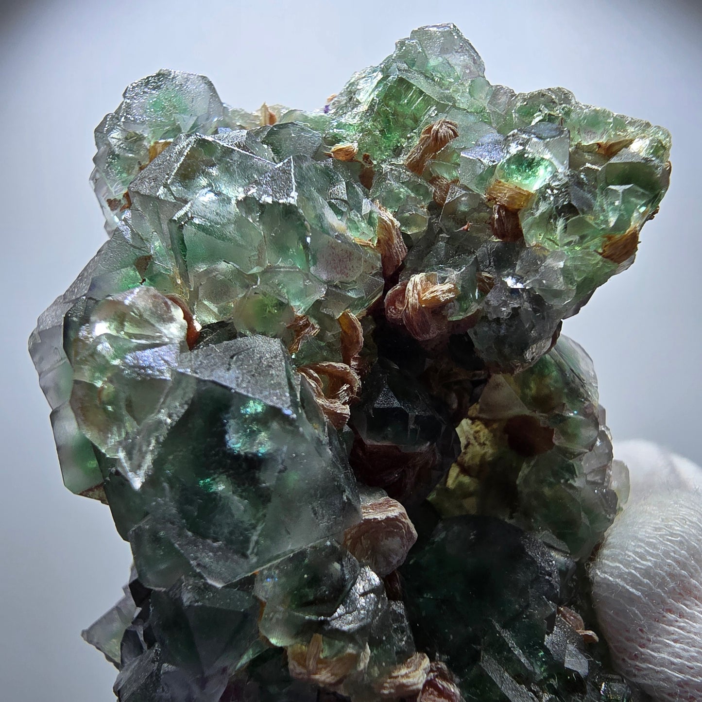 Phantom Fluorit Würfel, Hyalit, Muskovit (UV) Stufe Erongo, Namibia 70*63*36mm