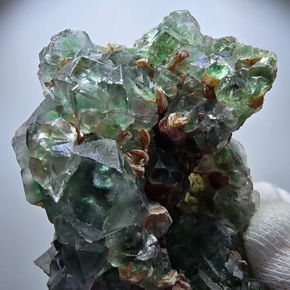 Phantom Fluorit Würfel, Hyalit, Muskovit (UV) Stufe Erongo, Namibia 70*63*36mm