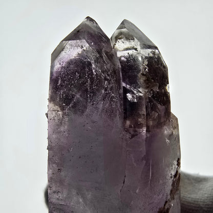 Sceptre DT en améthyste squelette Enhydro, poche de calcite Valentine Goboboseb Namibie 100 x 36 x 30 mm 